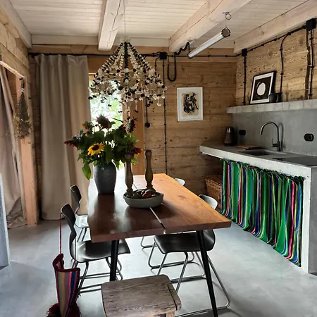 Chalet Dom W Sadzie *