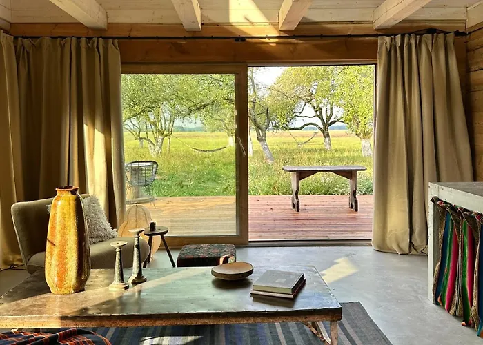 Dom W Sadzie * Kostomloty