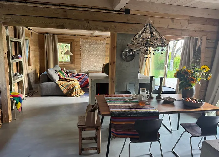 Dom W Sadzie * Kostomloty